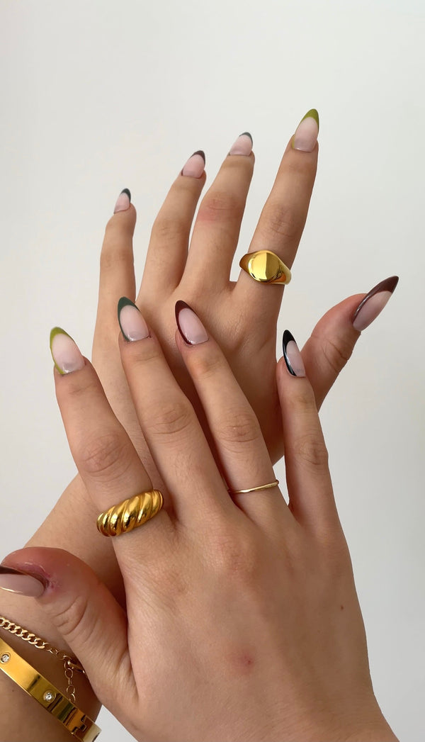 Nail Art and Golden Rings with @kathrynchen - Biella Vintage