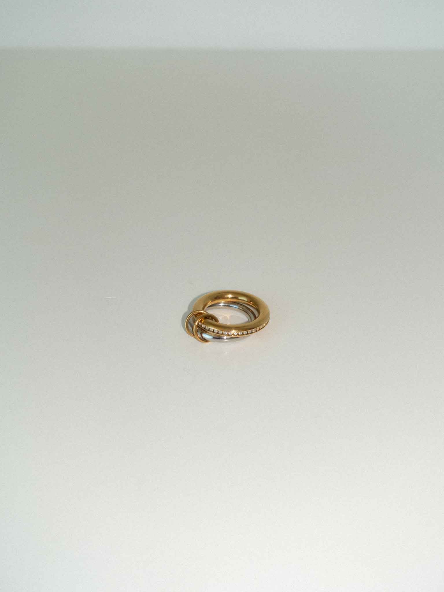 Linked Diamond Ring