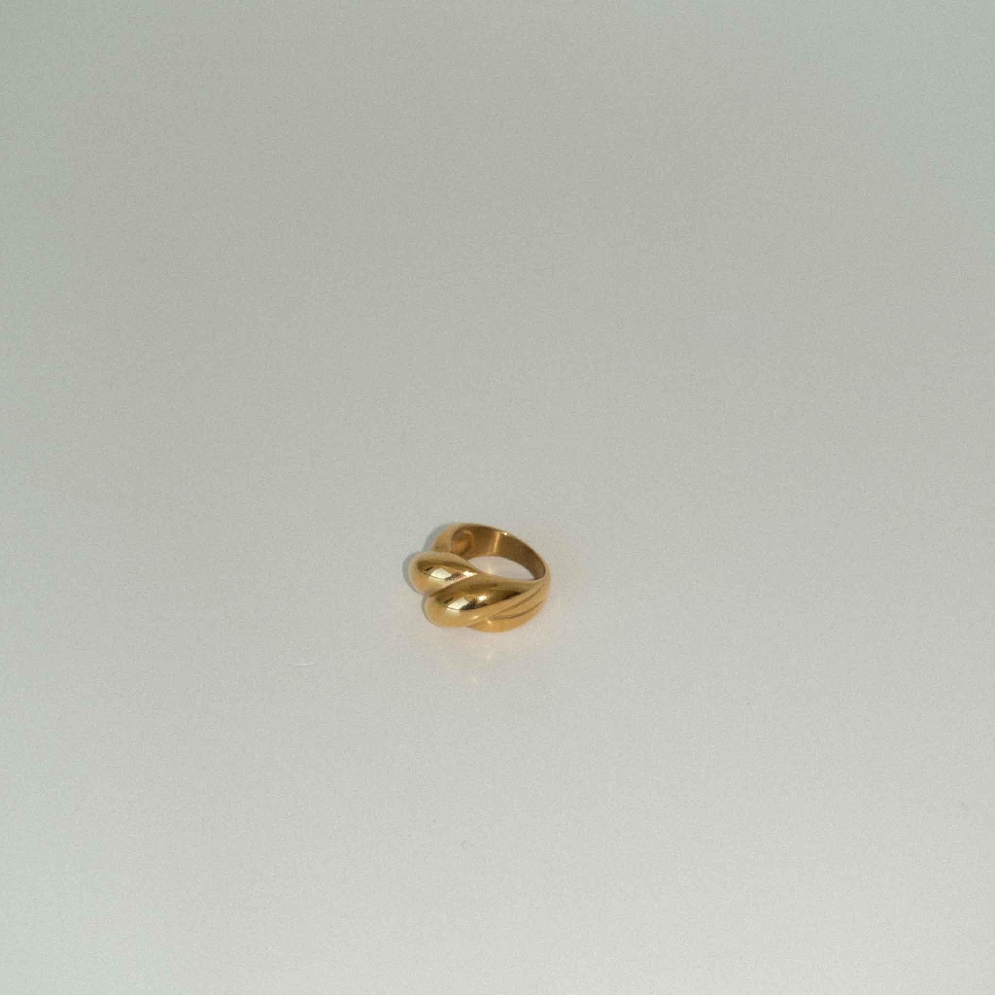Knot Ring