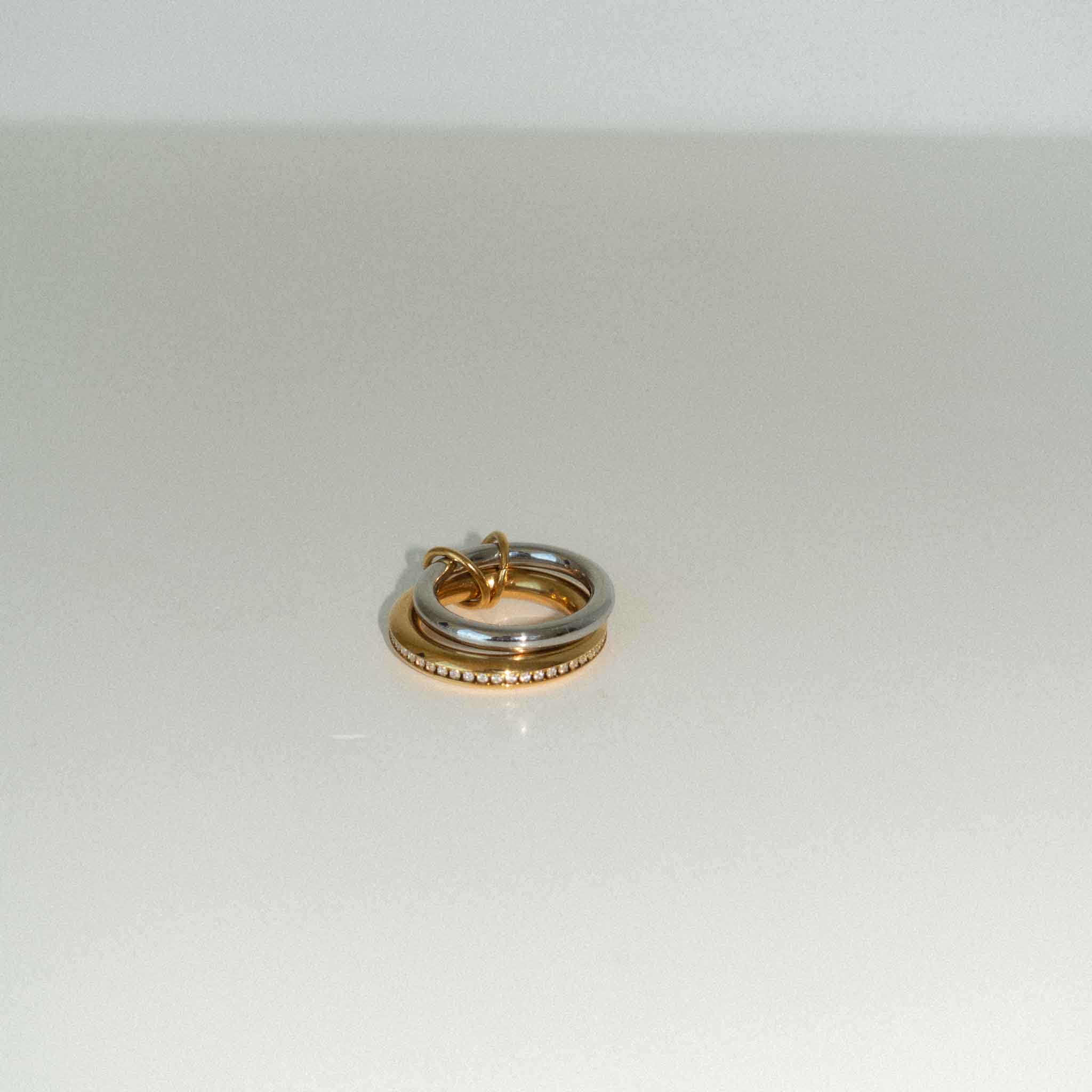 Linked Diamond Ring