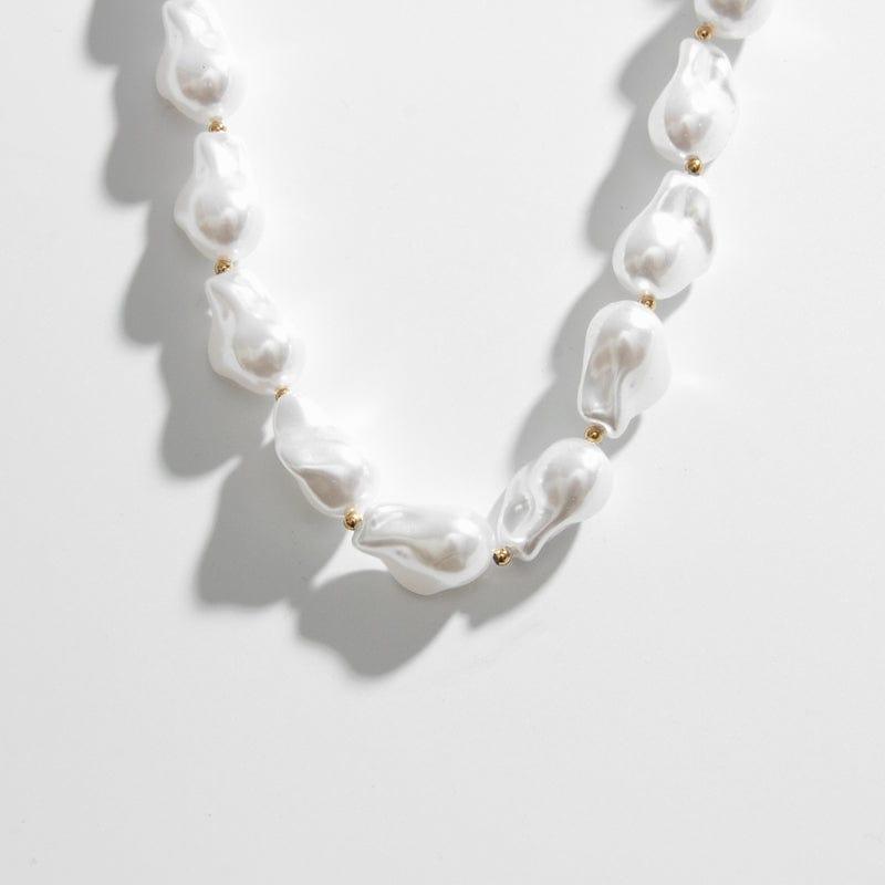 Bold Pearl Choker Necklace - Biella Vintage