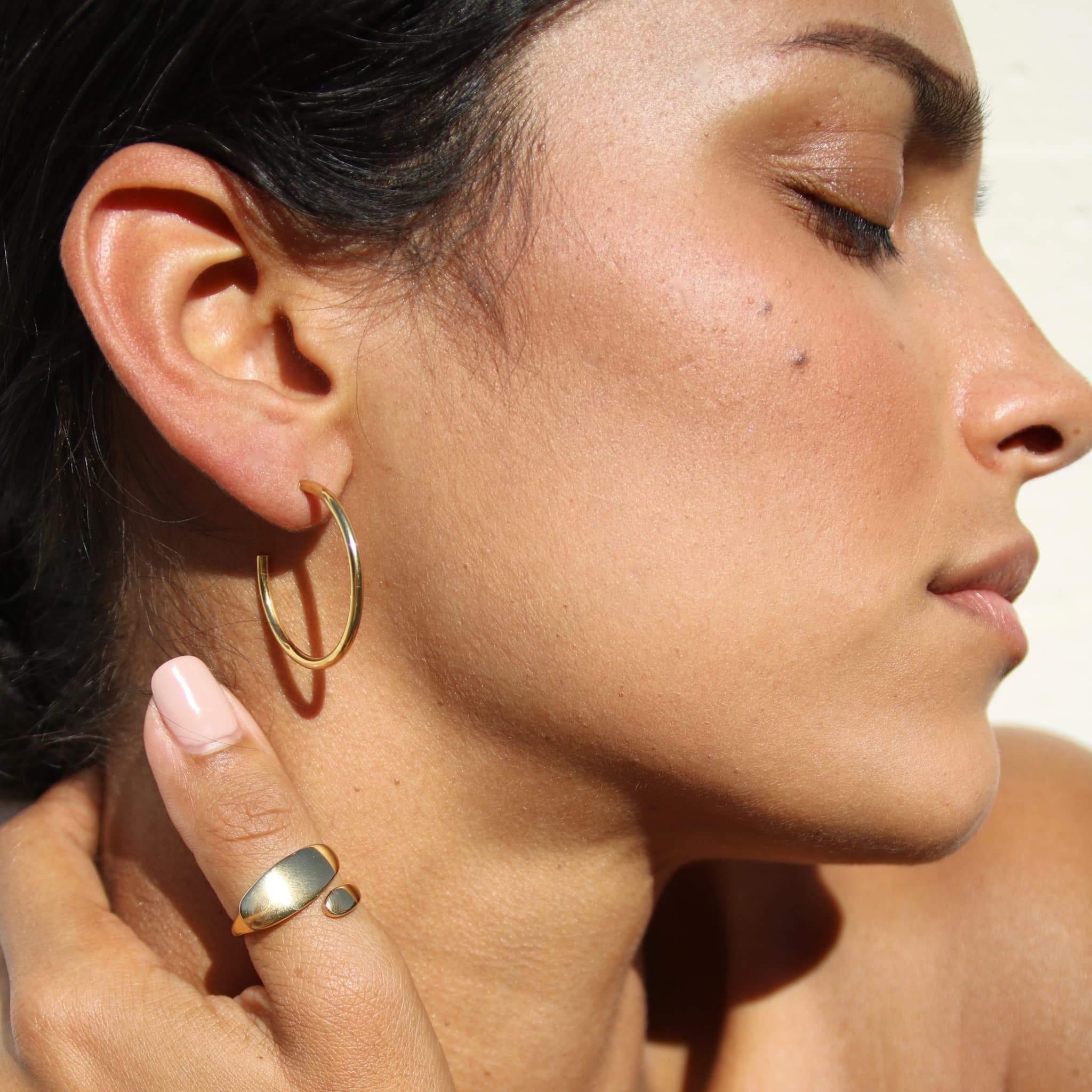 Thin Gold Hoops - Biella Vintage